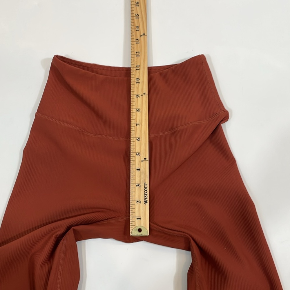 Varley Leggings Size Small Rust Color Ribbed Fabric NWOT - Picture 7 of 11